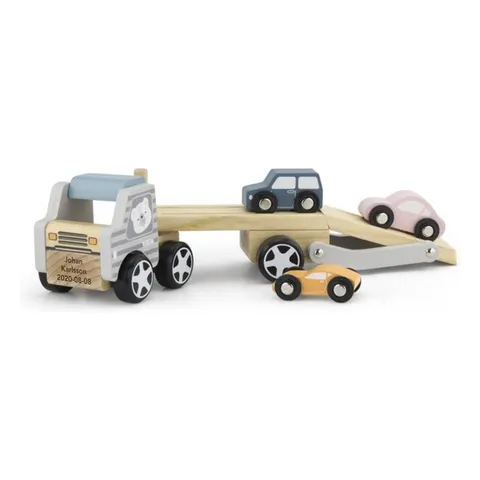 Biltransport i trä med namn