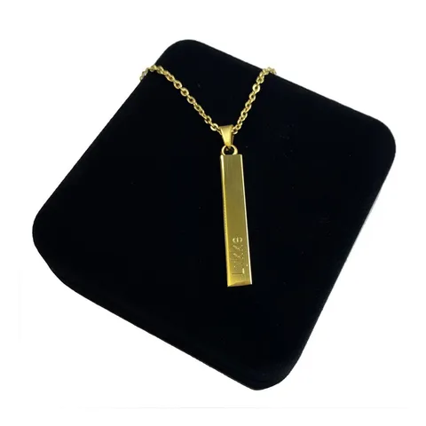 Namnhalsband i stavform, Medgravyr