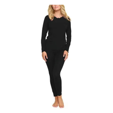 Pyjamas i bambu, Damella